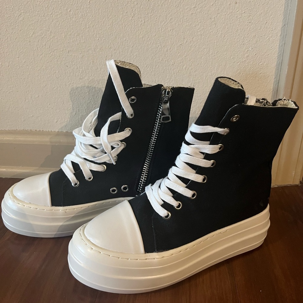 BRAND NEW